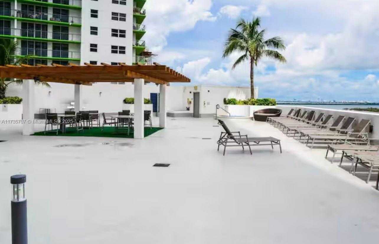 Small Image of 1750 NORTH BAYSHORE DR #3405, Miami Number 23