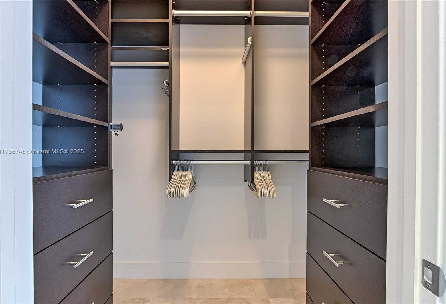 Small Image of 3535 SOUTH OCEAN DR #2002, Hollywood Number 34