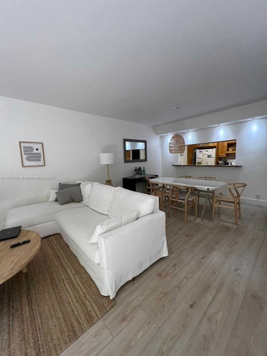 Small Image of 101 CRANDON BLVD #279, Key Biscayne Number 3