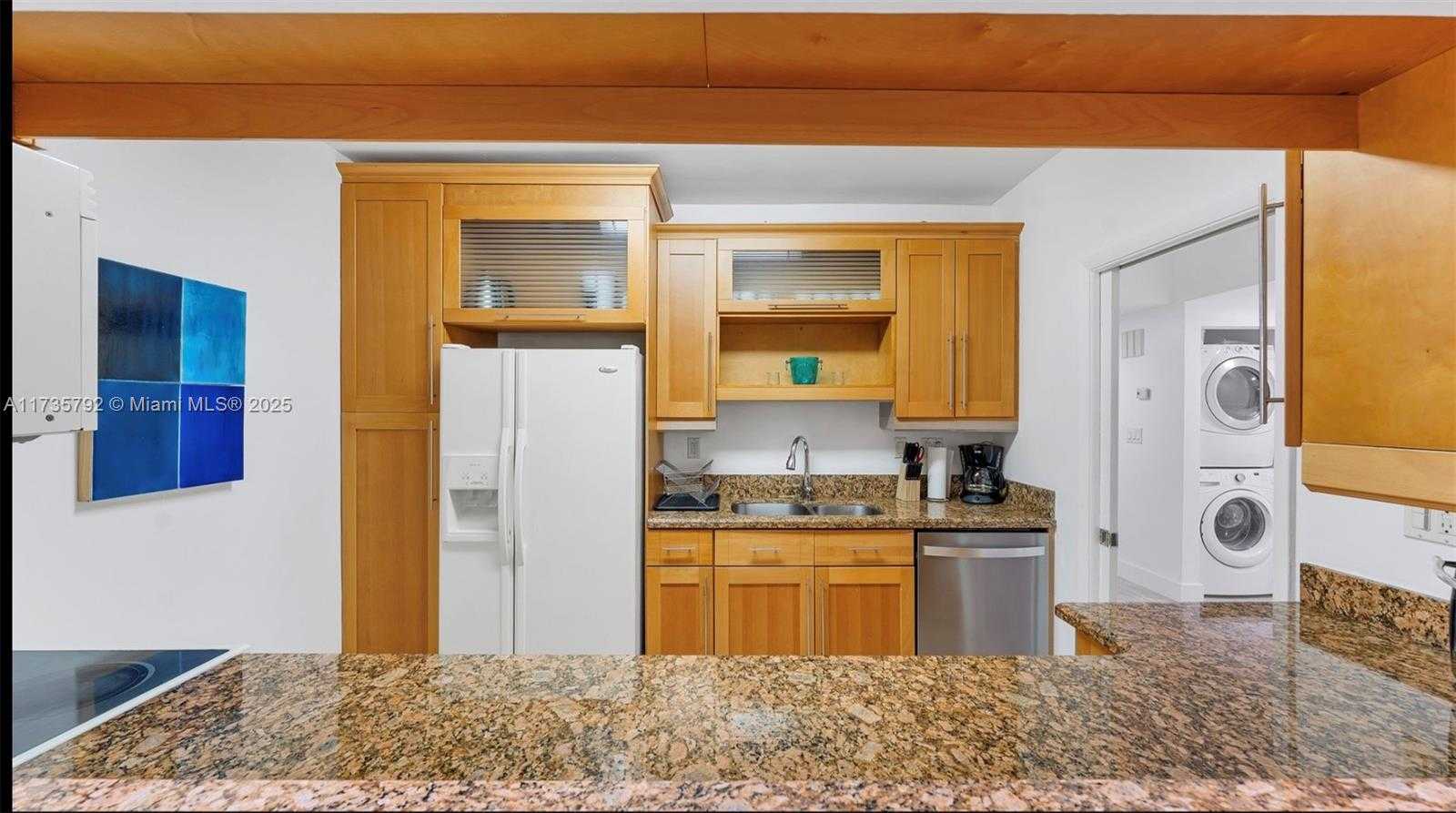 Small Image of 101 CRANDON BLVD #279, Key Biscayne Number 5