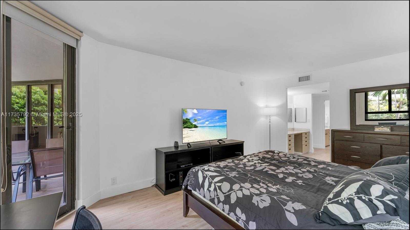 Small Image of 101 CRANDON BLVD #279, Key Biscayne Number 9