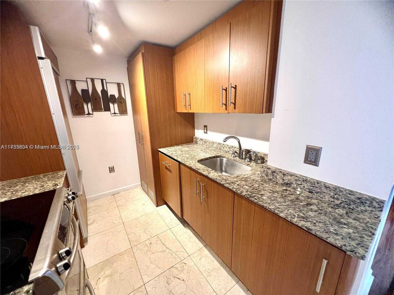 Small Image of 10275 COLLINS AVE #323, Bal Harbour Number 10