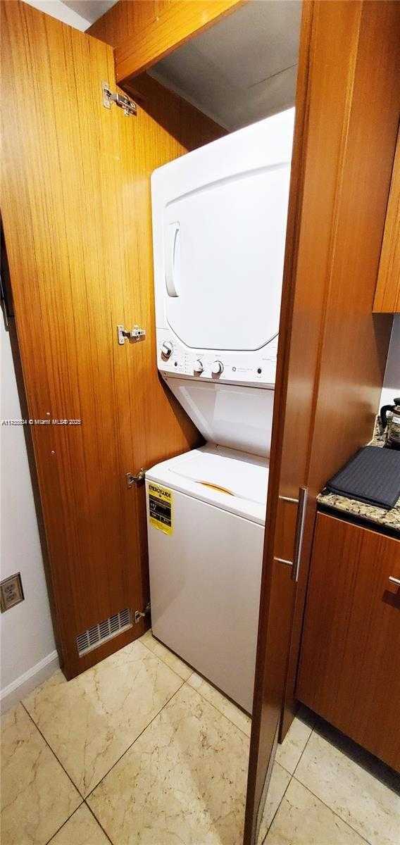 Small Image of 10275 COLLINS AVE #323, Bal Harbour Number 28