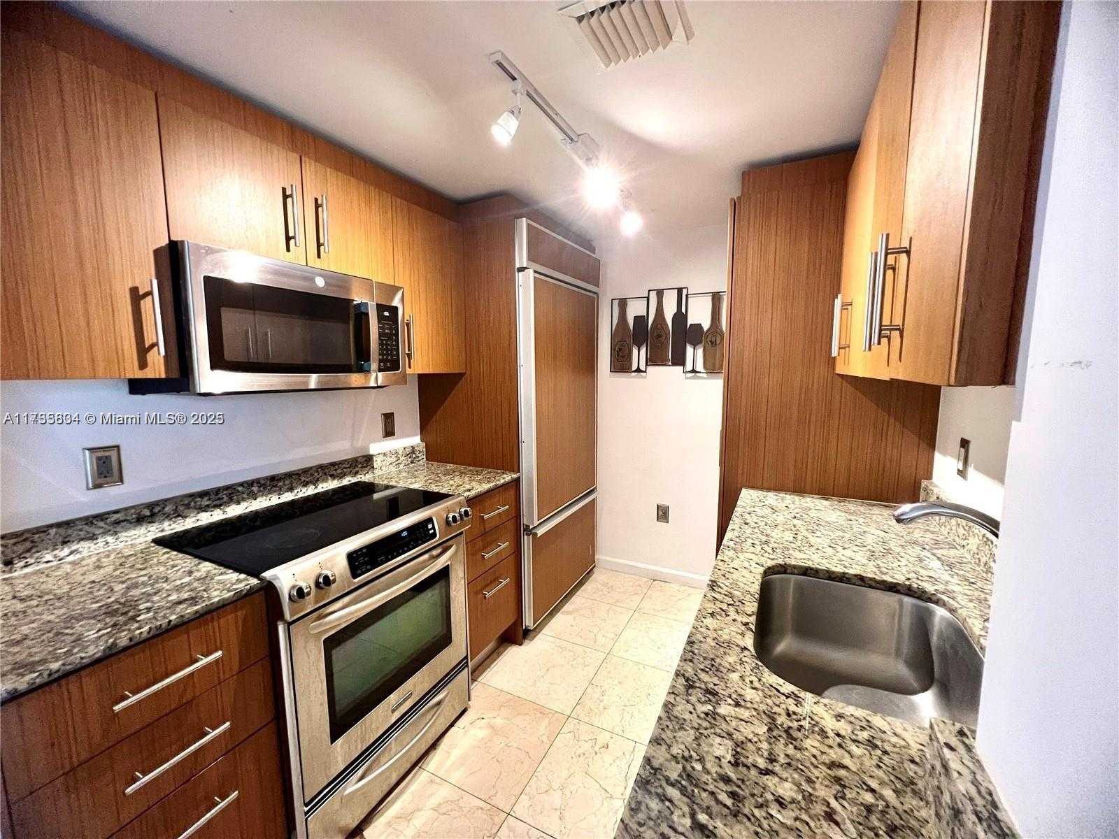 Small Image of 10275 COLLINS AVE #323, Bal Harbour Number 9