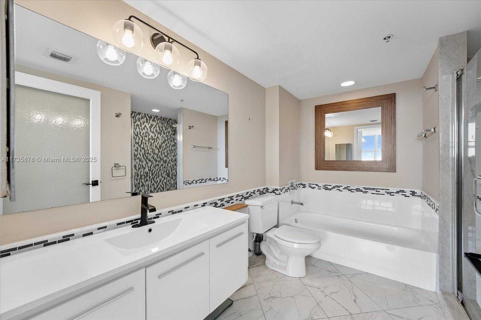 Small Image of 650 WEST AVE #1804, Miami Beach Number 13