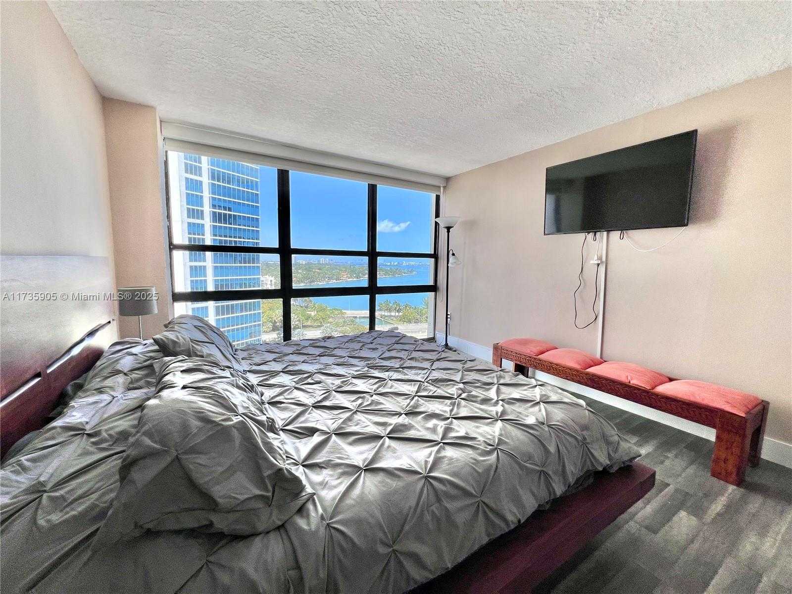 Small Image of 600 NORTH EAST 36TH ST #1502, Miami Number 9