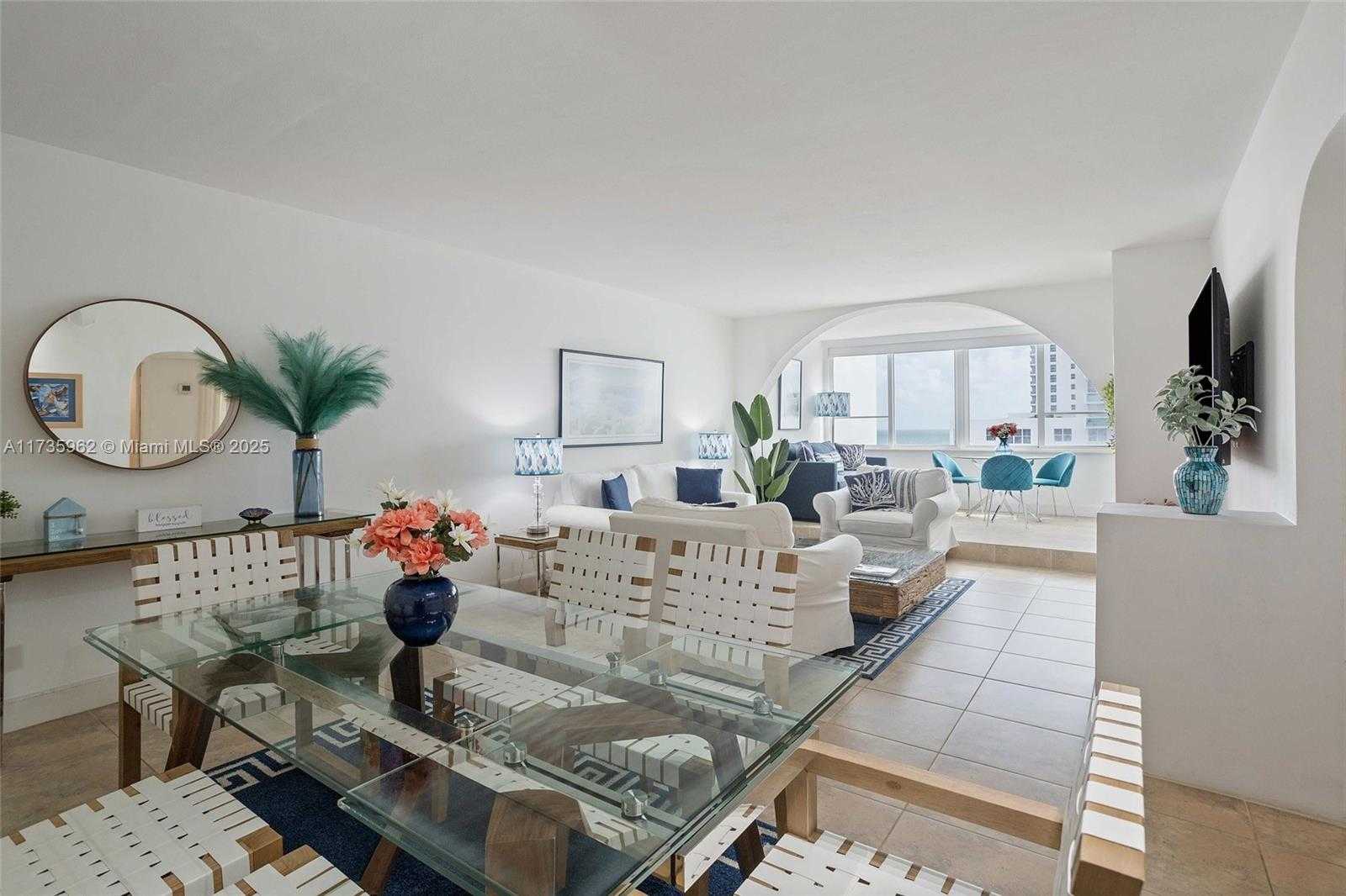Small Image of 5005 COLLINS AVE #1118, Miami Beach Number 2