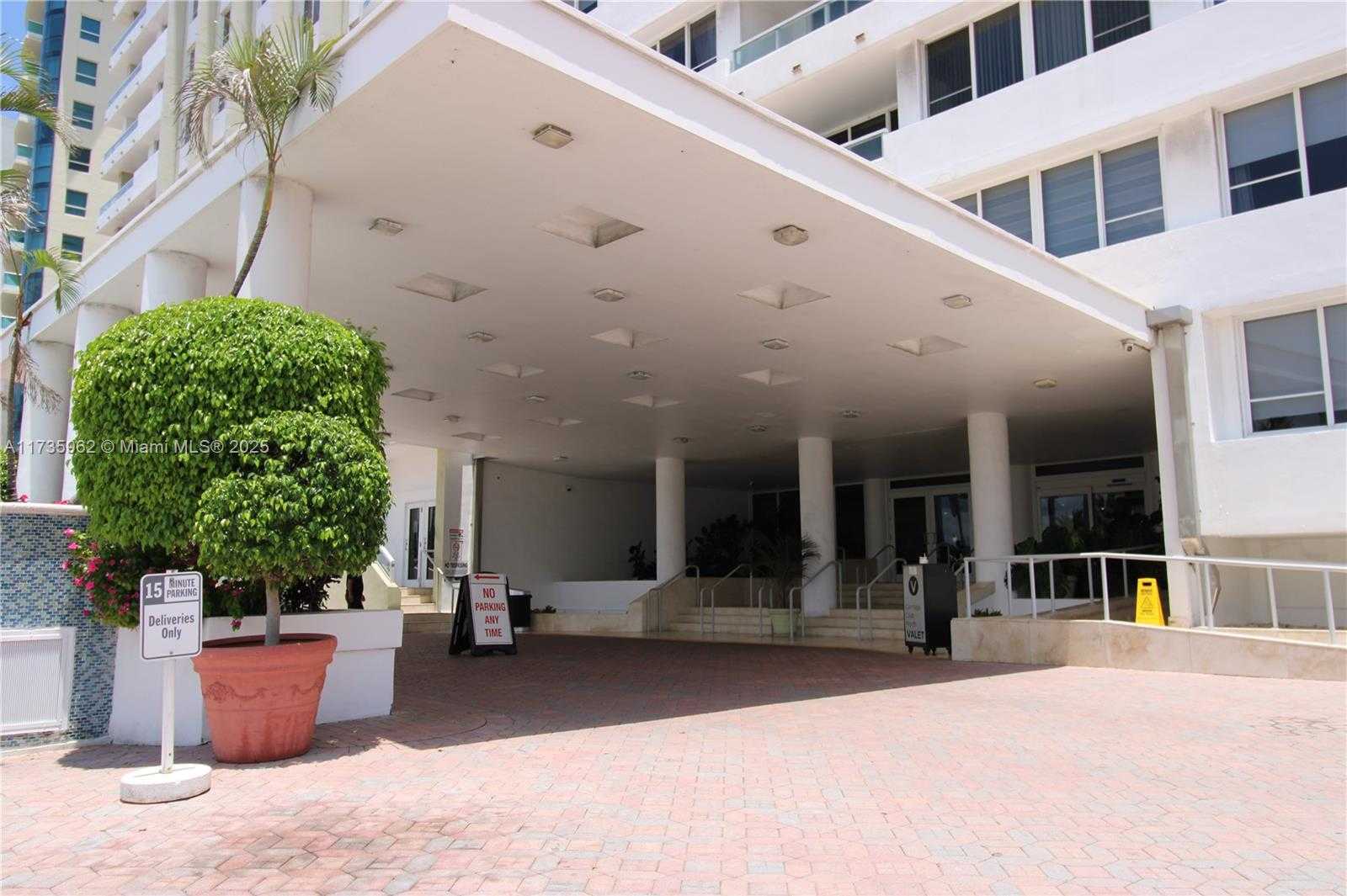 Small Image of 5005 COLLINS AVE #1118, Miami Beach Number 26