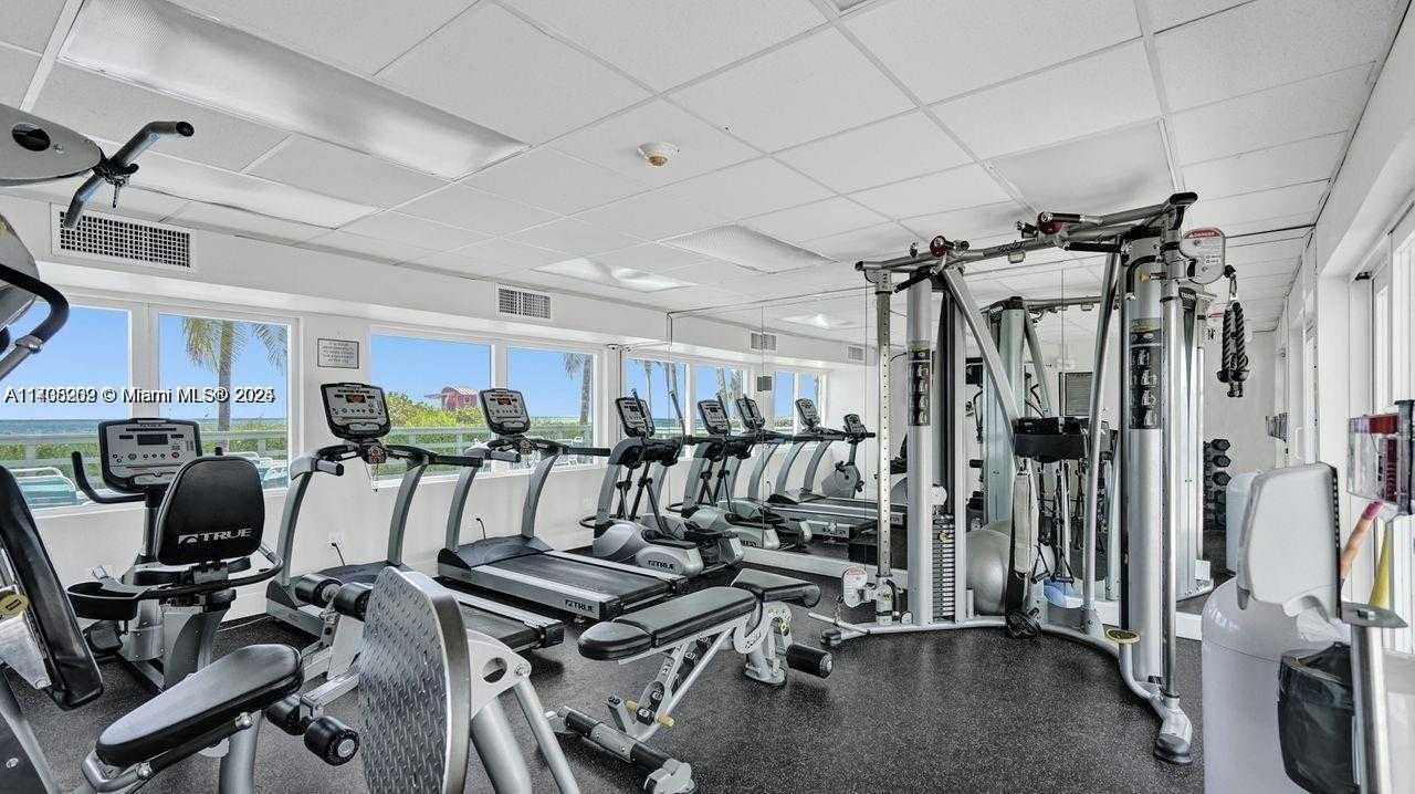 Small Image of 5005 COLLINS AVE #1118, Miami Beach Number 31