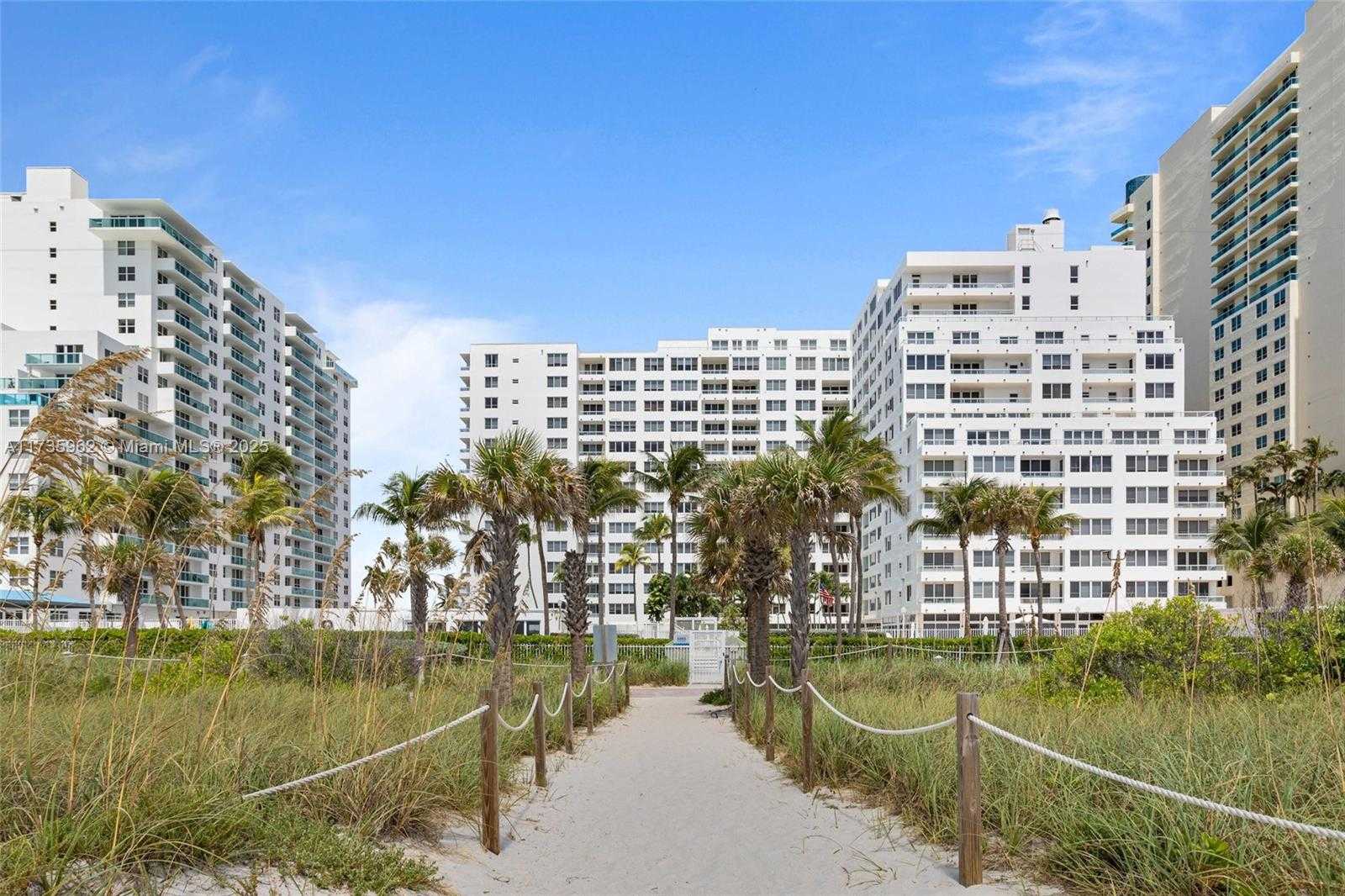 Small Image of 5005 COLLINS AVE #1118, Miami Beach Number 34