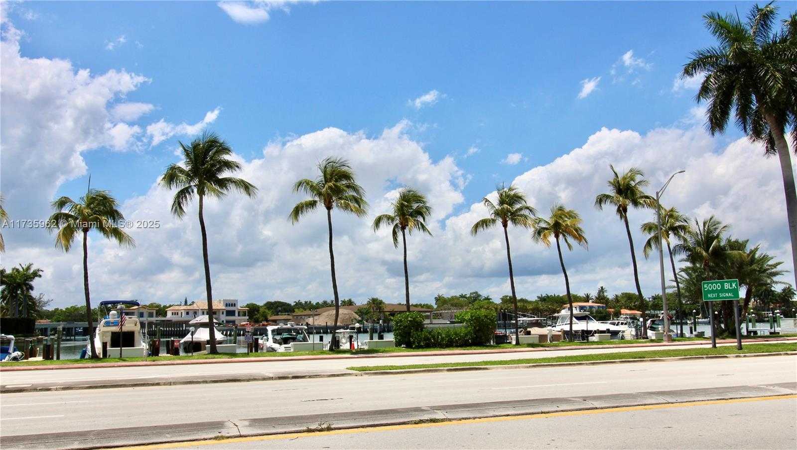 Small Image of 5005 COLLINS AVE #1118, Miami Beach Number 44