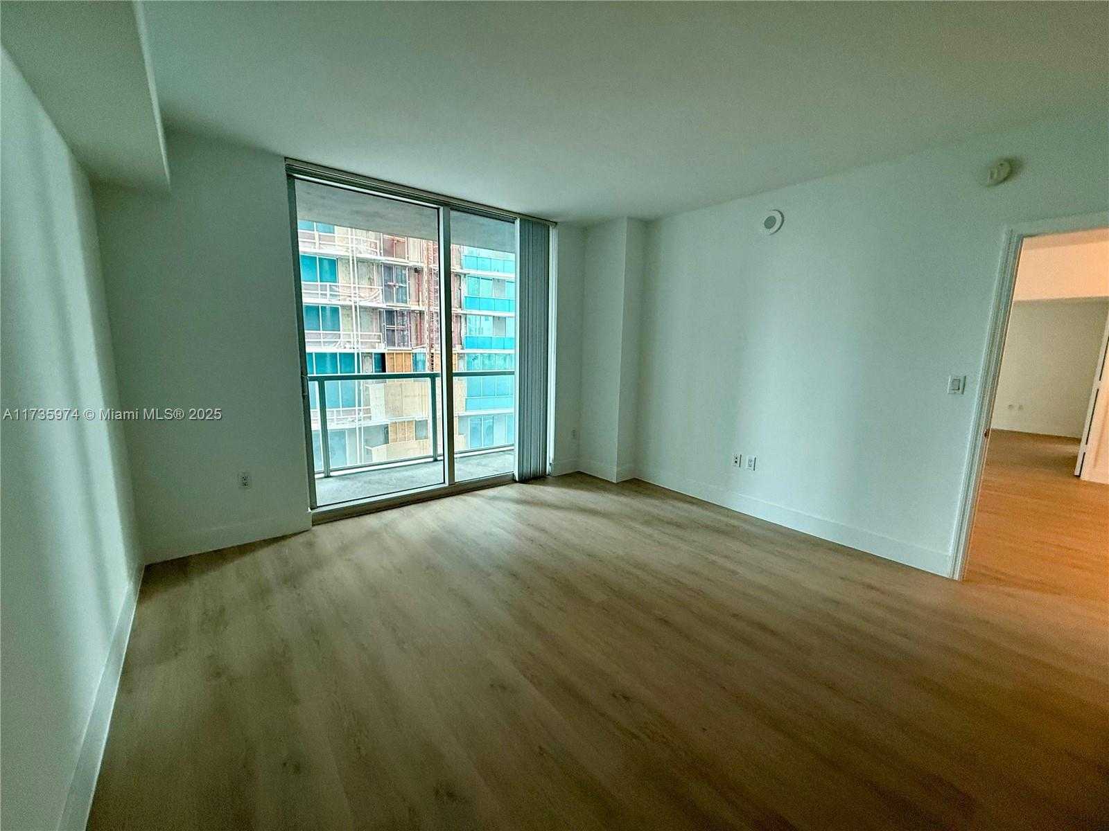 Small Image of 55 SOUTH EAST 6TH ST #1505, Miami Number 6