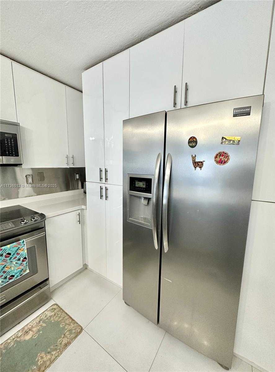 Small Image of 4000 NORTH EAST 170TH ST #605, North Miami Beach Number 13