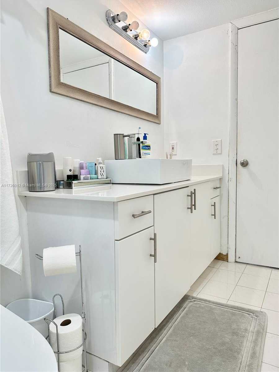Small Image of 4000 NORTH EAST 170TH ST #605, North Miami Beach Number 57