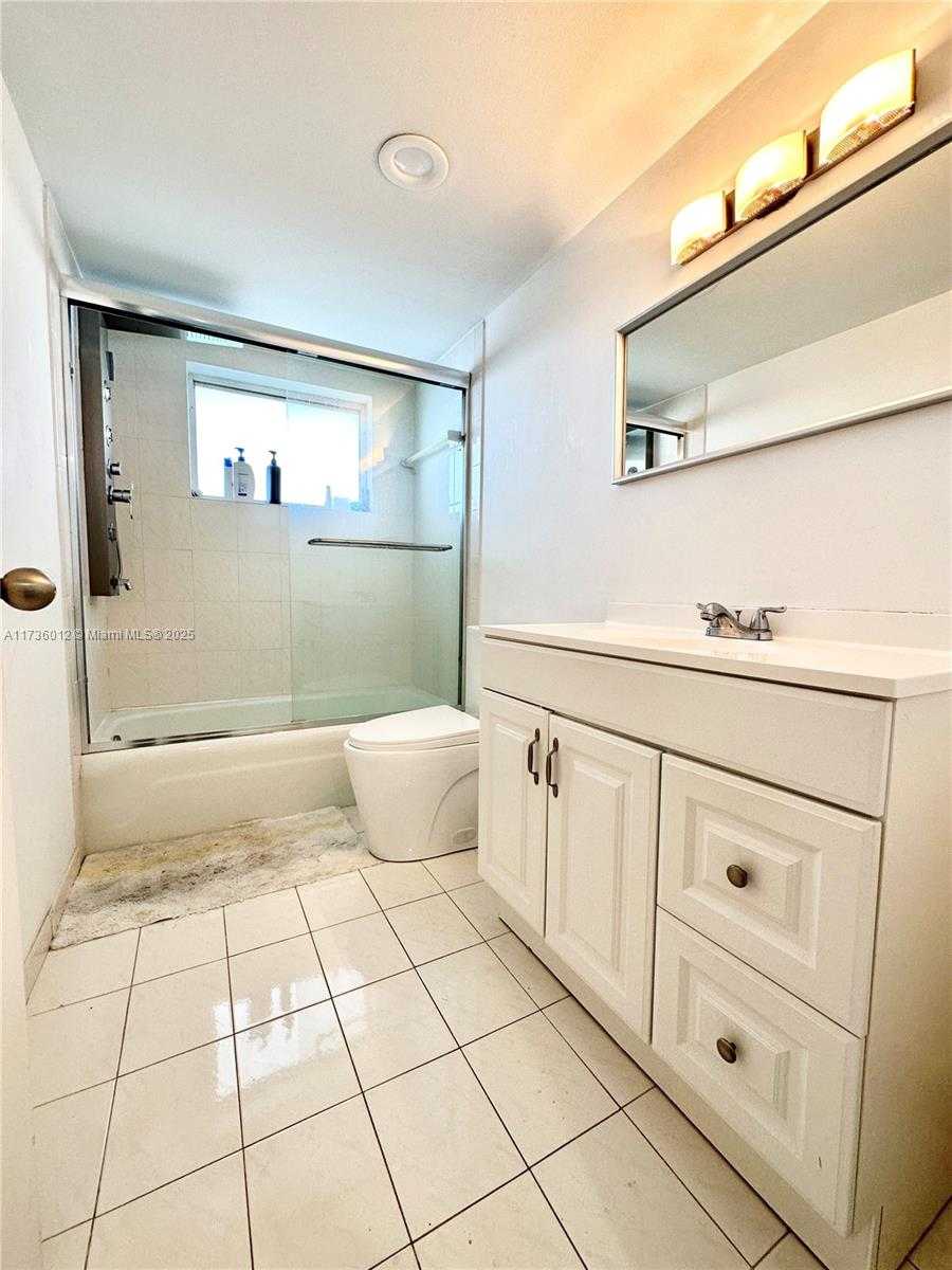Small Image of 4000 NORTH EAST 170TH ST #605, North Miami Beach Number 66