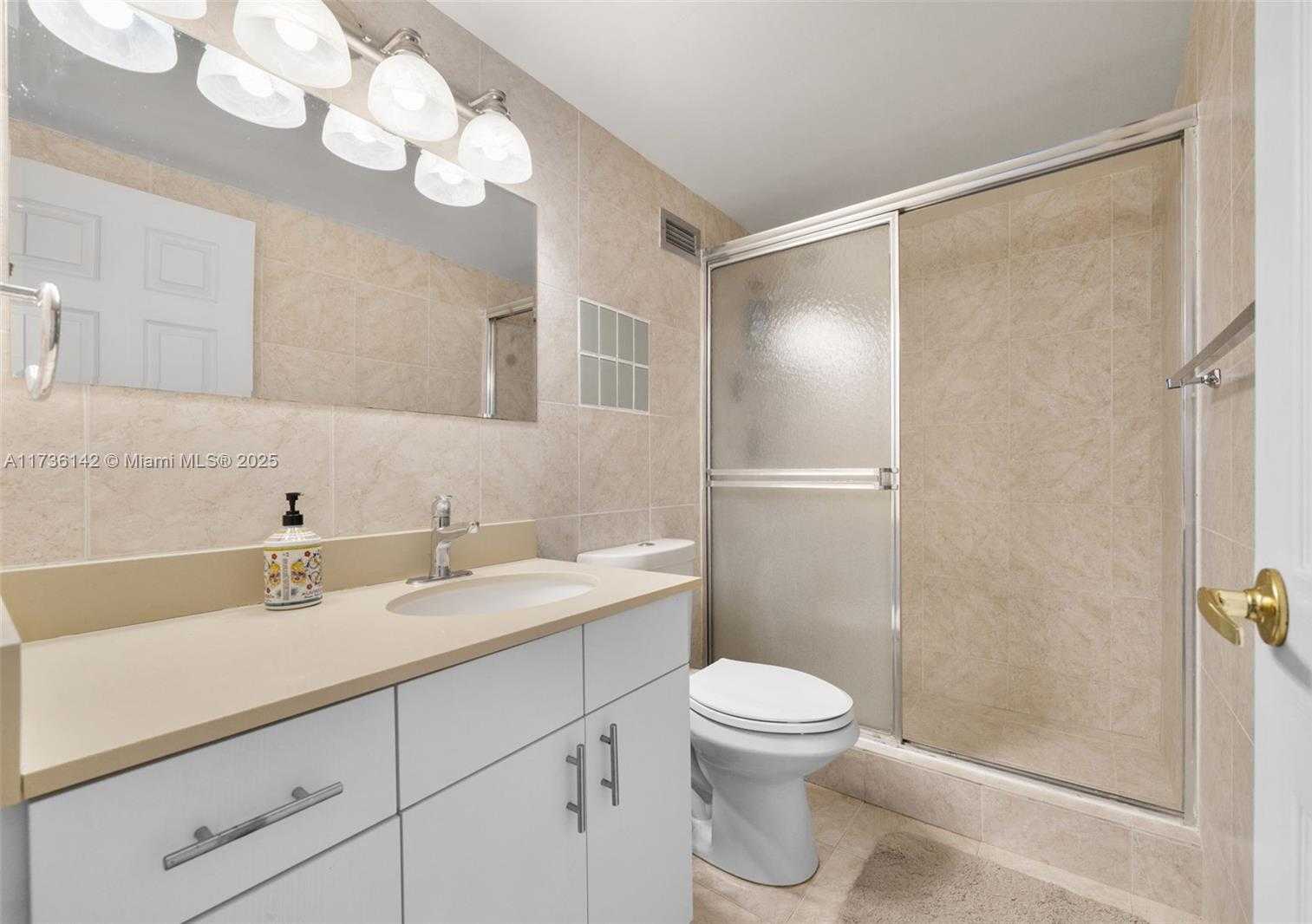 Small Image of 3725 SOUTH OCEAN DR #1110, Hollywood Number 22