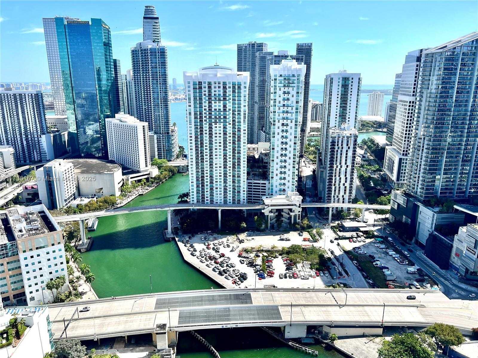 Small Image of 92 SOUTH WEST 3RD ST #4311, Miami Number 4
