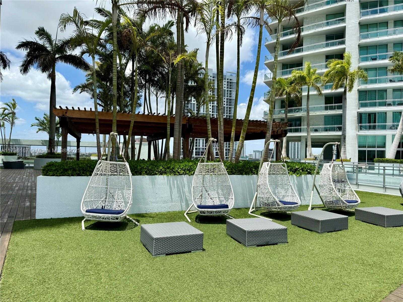 Small Image of 92 SOUTH WEST 3RD ST #4311, Miami Number 42