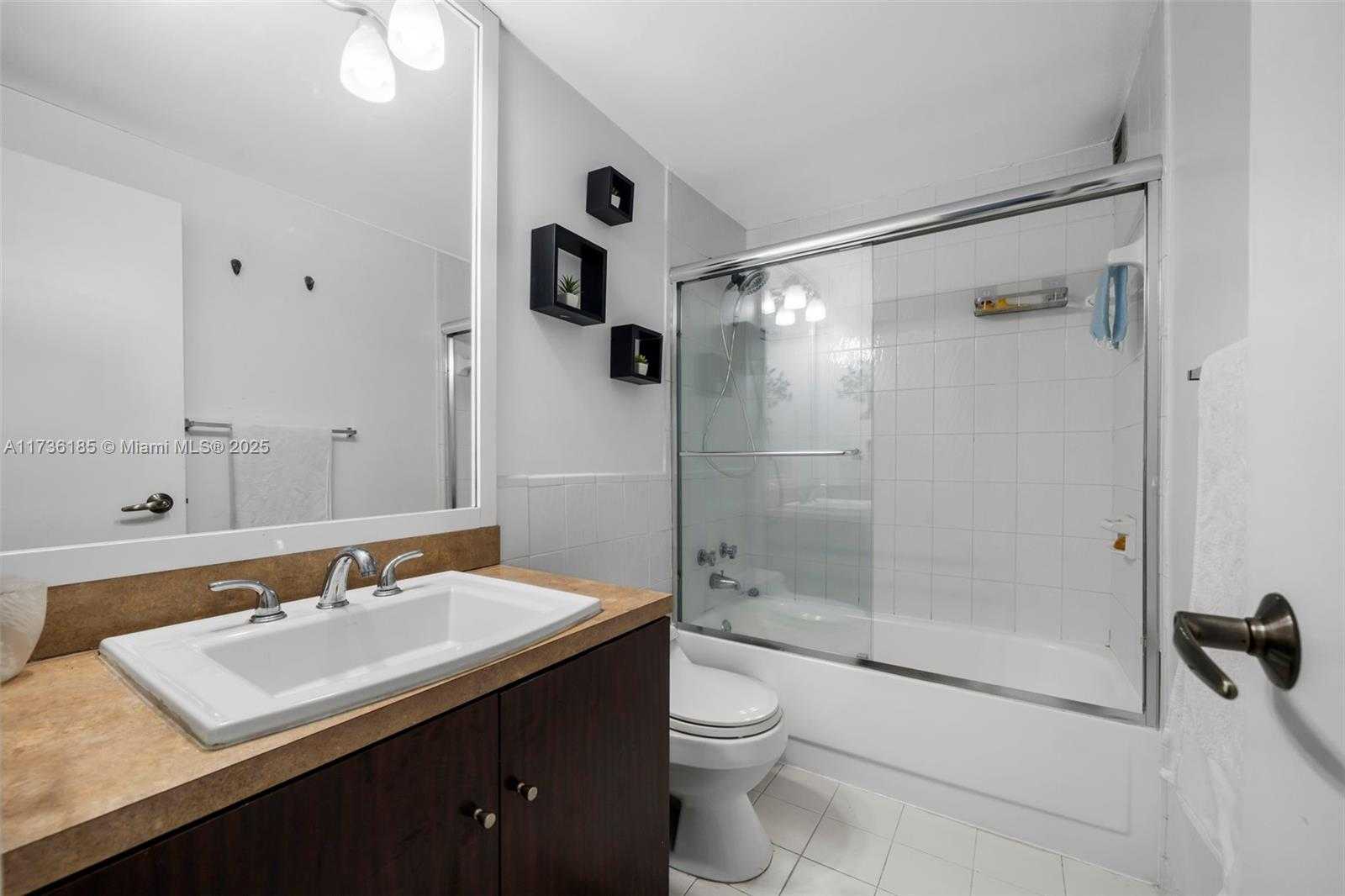 Small Image of 3505 SOUTH OCEAN DR #1221, Hollywood Number 11