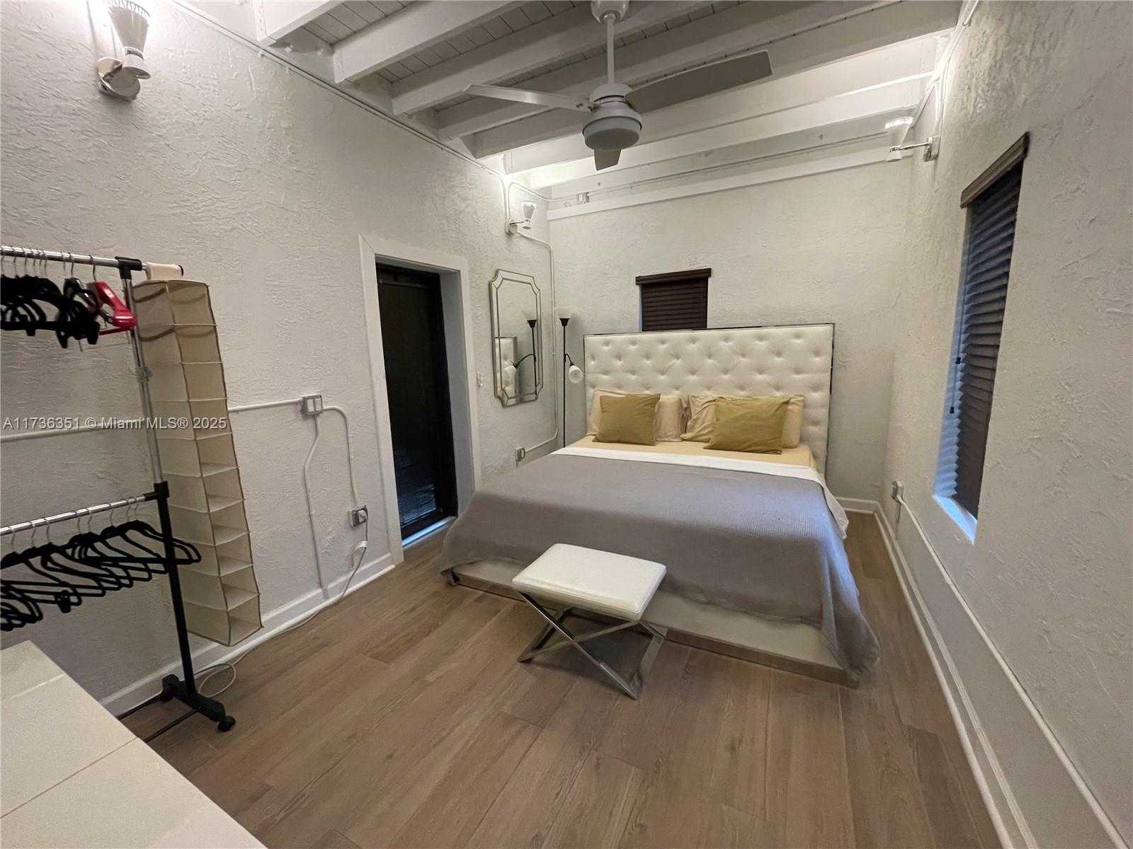 Small Image of 1301 MILAN AVE #5, Coral Gables Number 11