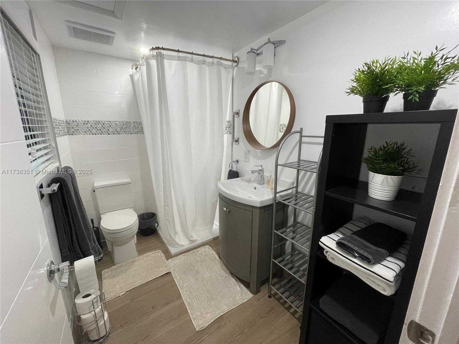 Small Image of 1301 MILAN AVE #5, Coral Gables Number 12