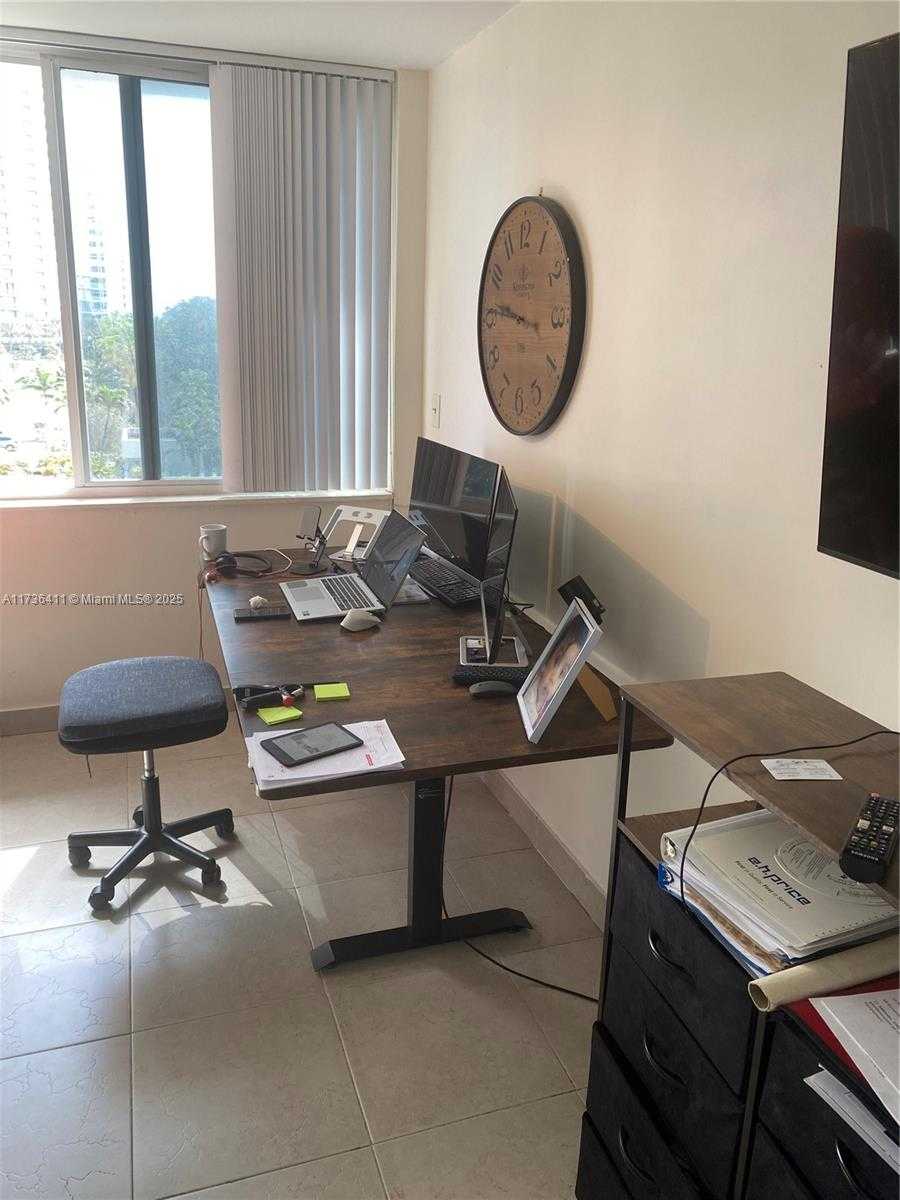 Small Image of 19201 EAST COLLINS AVE #442, Sunny Isles Beach Number 10