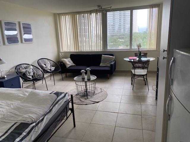 Small Image of 19201 EAST COLLINS AVE #442, Sunny Isles Beach Number 2