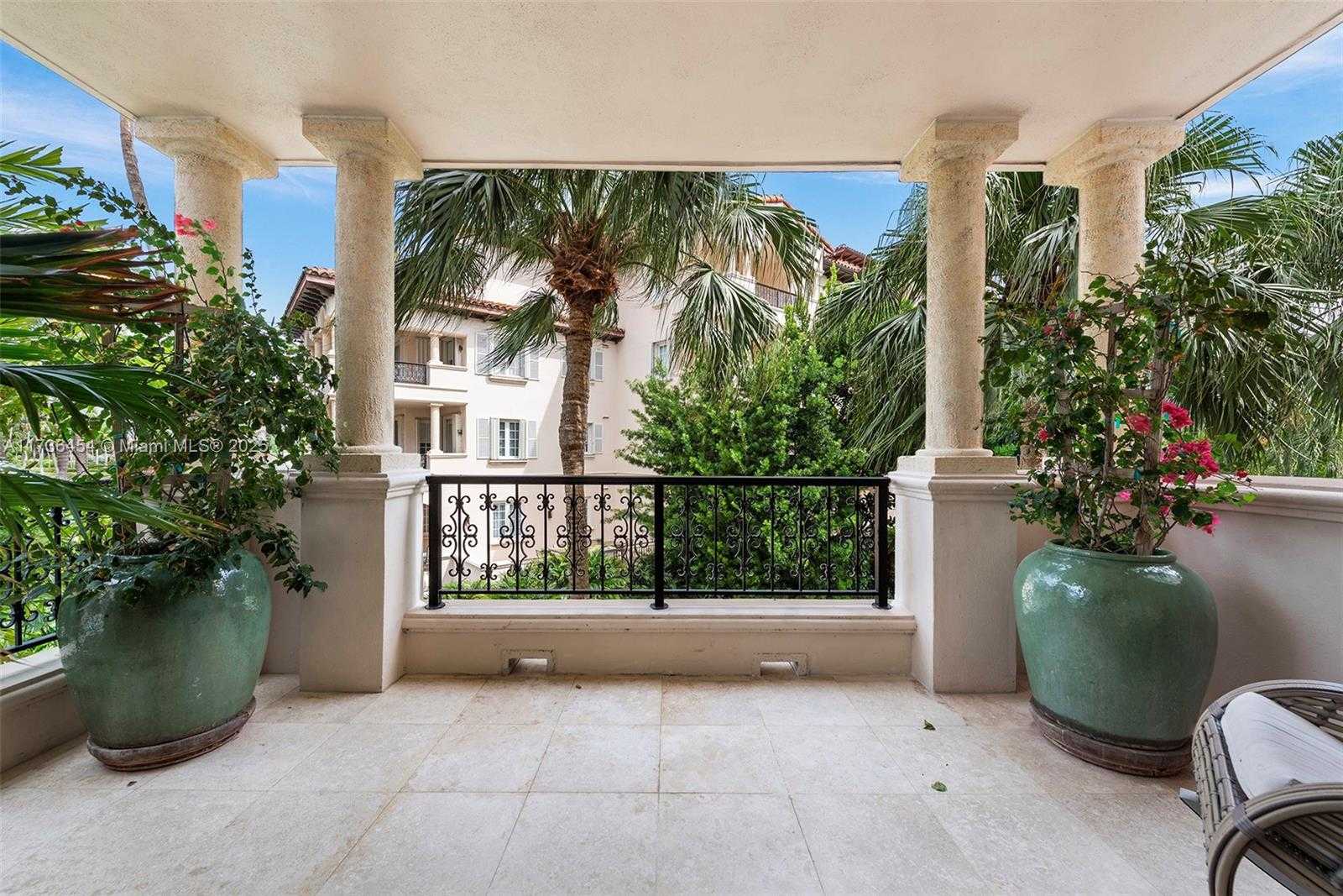 Small Image of 19122 FISHER ISLAND DR #19122, Miami Beach Number 51