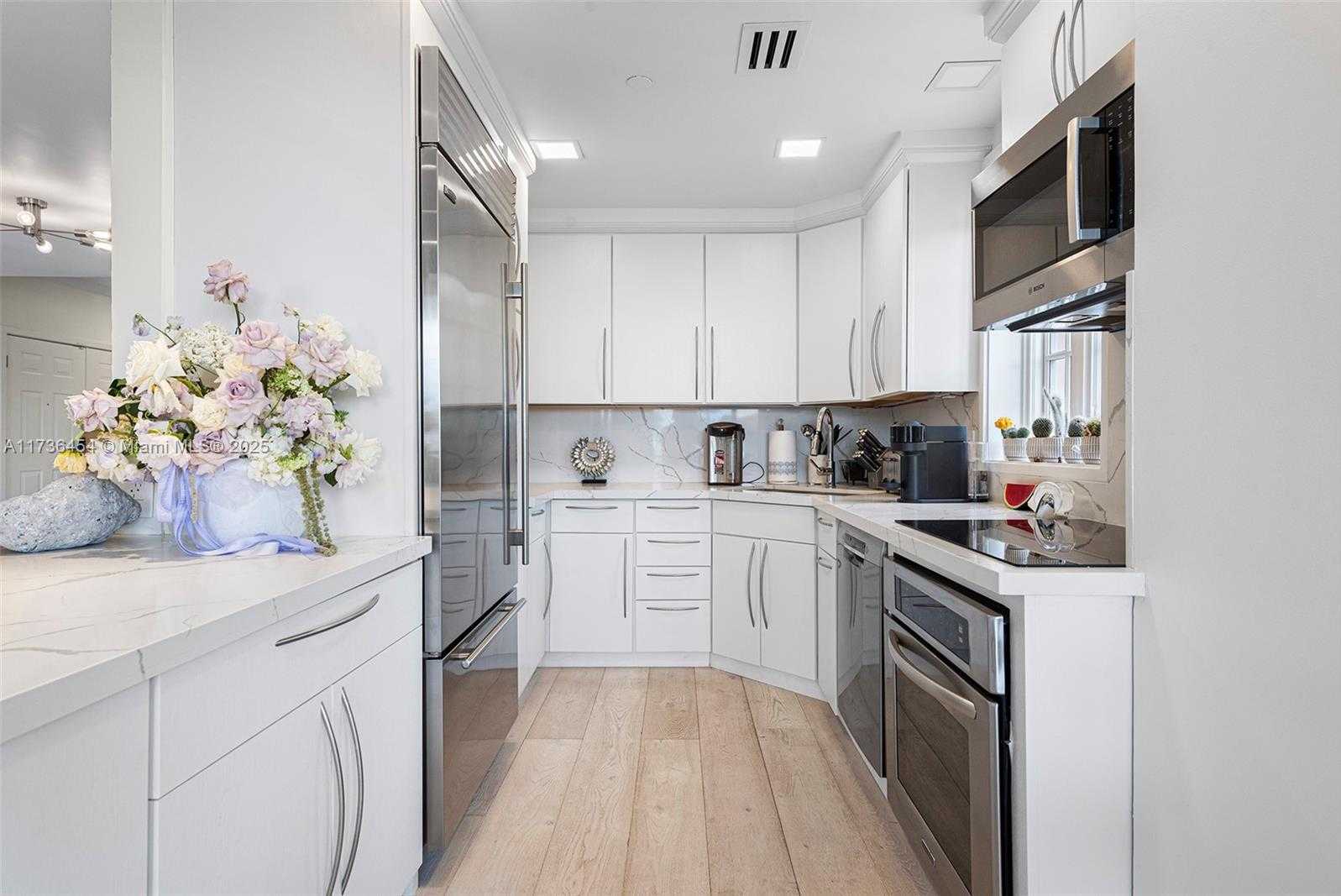 Small Image of 19122 FISHER ISLAND DR #19122, Miami Beach Number 7