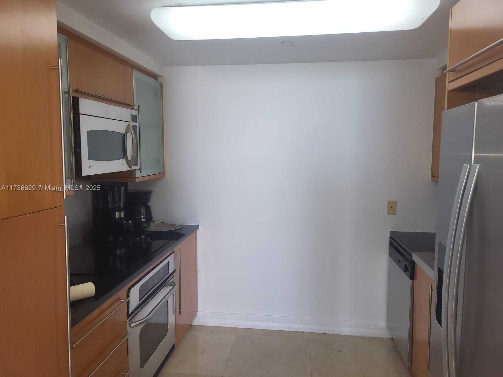 Small Image of 6365 COLLINS AVE #2511, Miami Beach Number 2