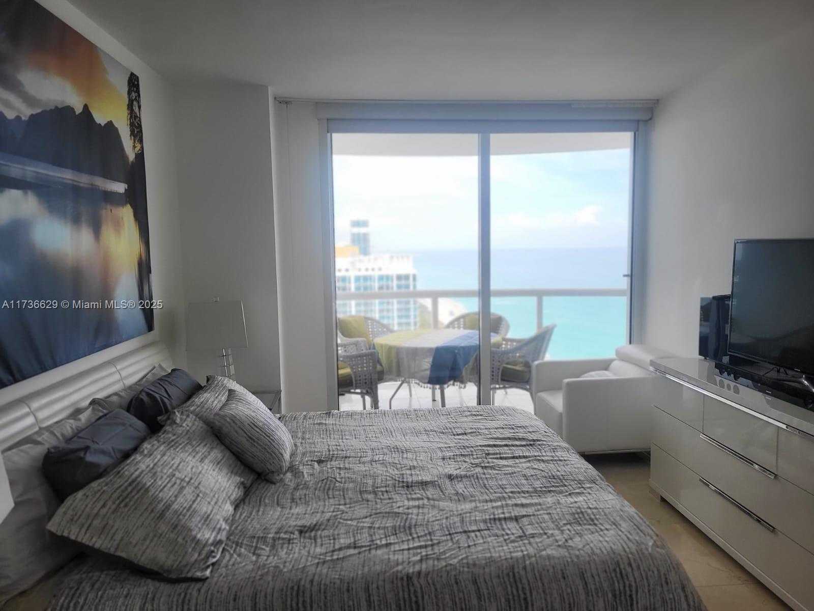 Small Image of 6365 COLLINS AVE #2511, Miami Beach Number 8