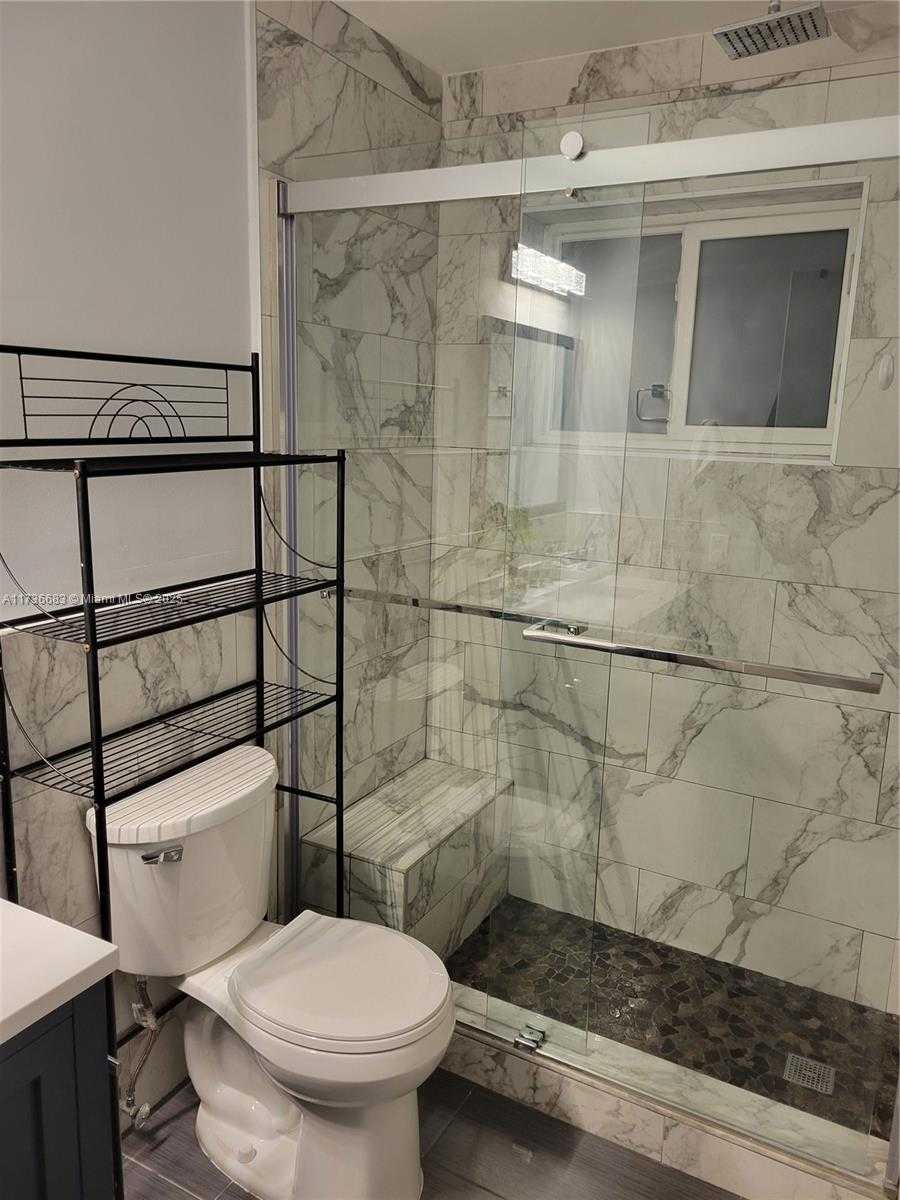 Imagen de Pequeño Objeto