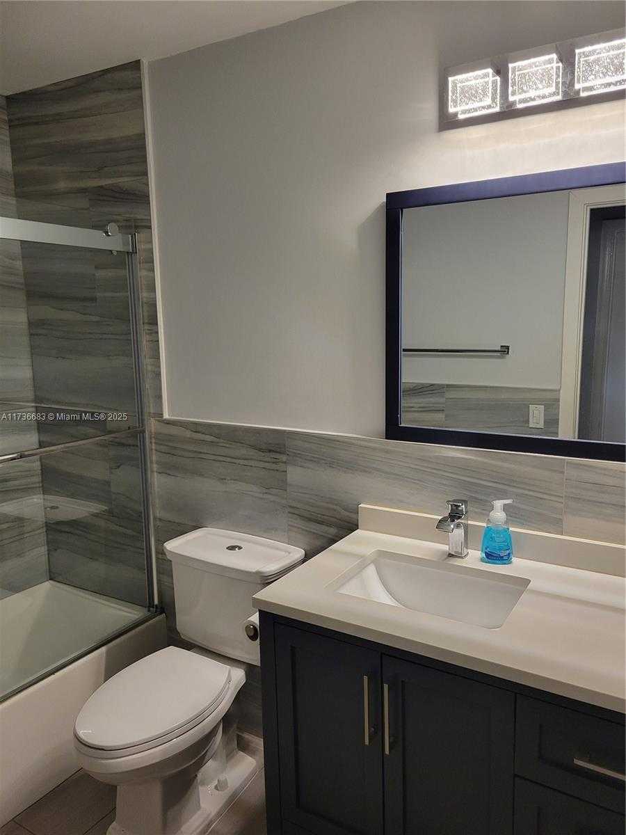 Imagen de Pequeño Objeto