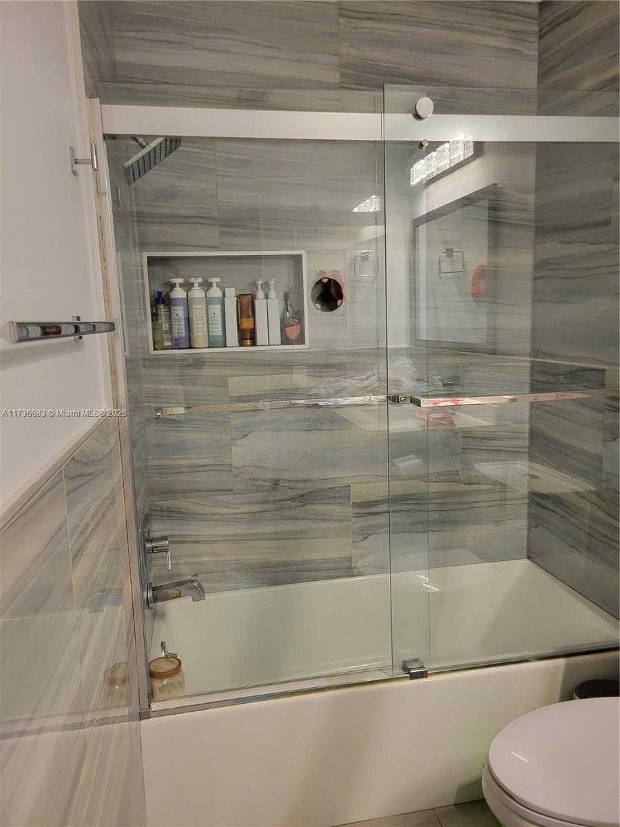 Imagen de Pequeño Objeto