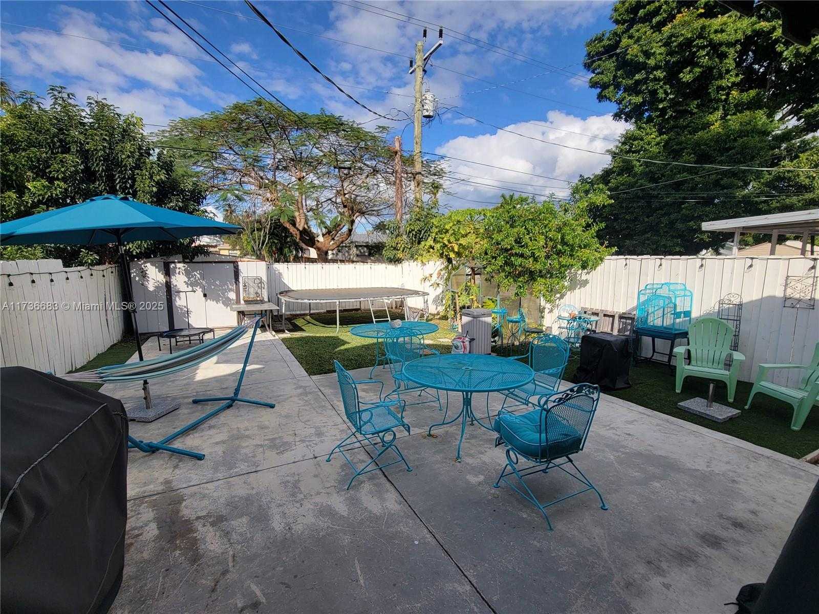 Imagen de Pequeño Objeto