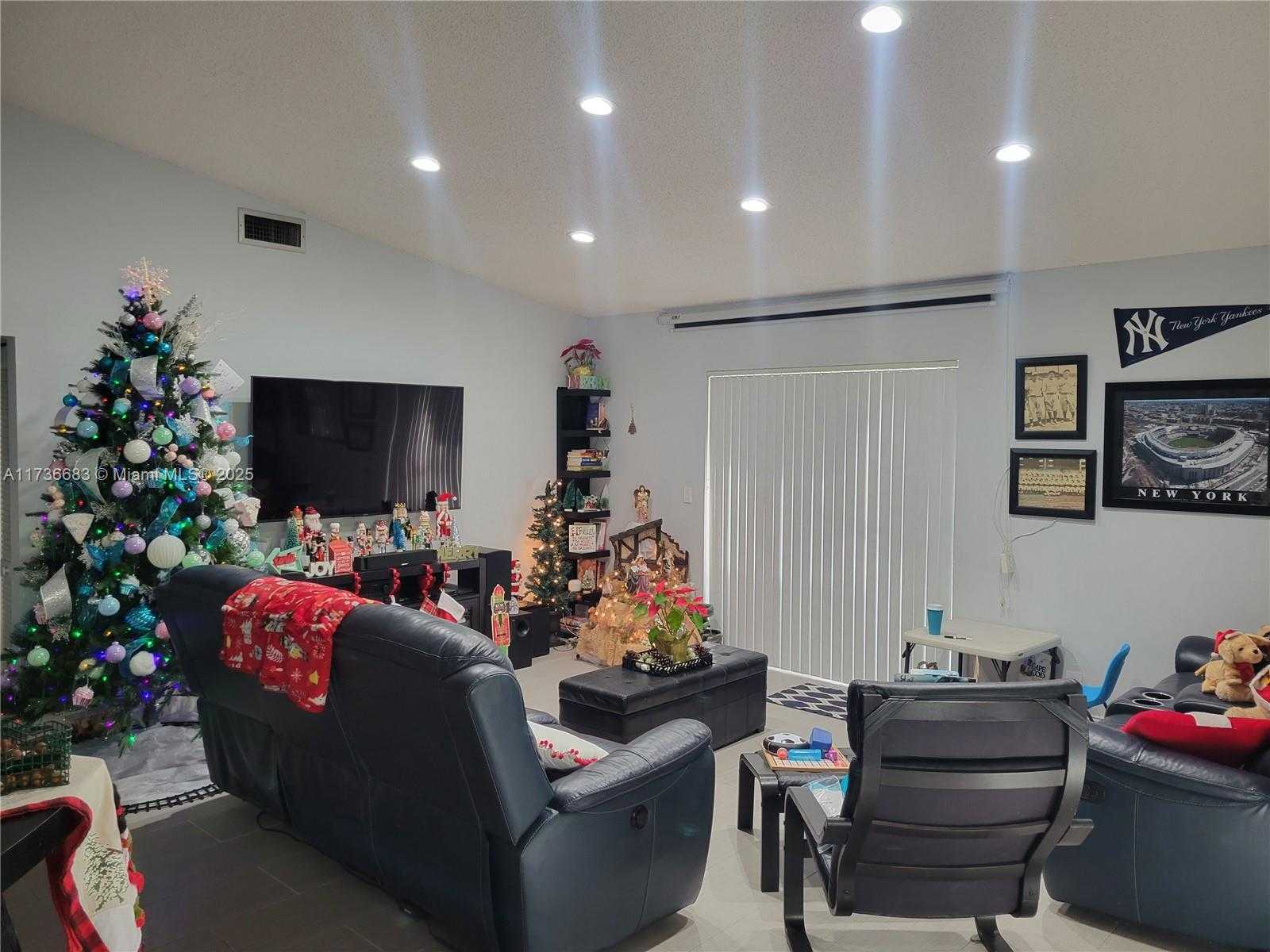 Imagen de Pequeño Objeto