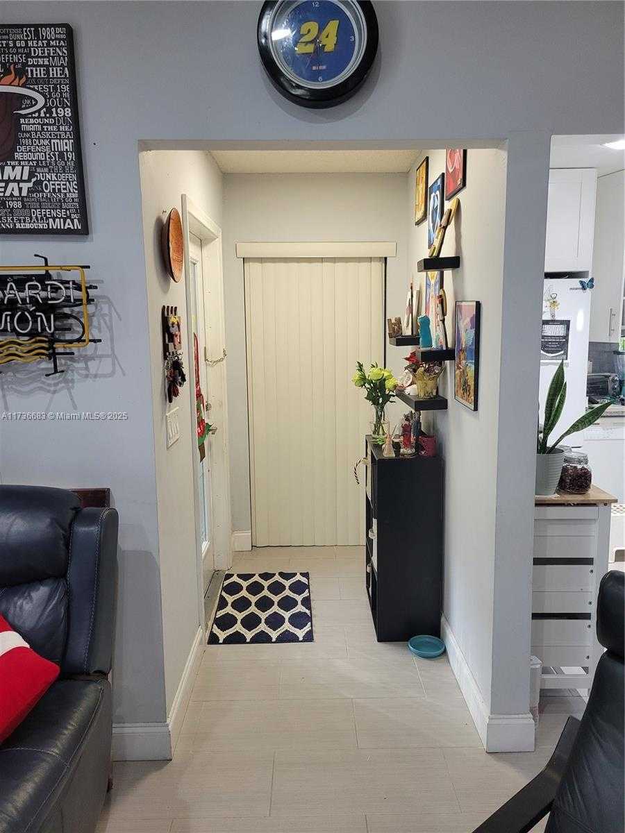 Imagen de Pequeño Objeto