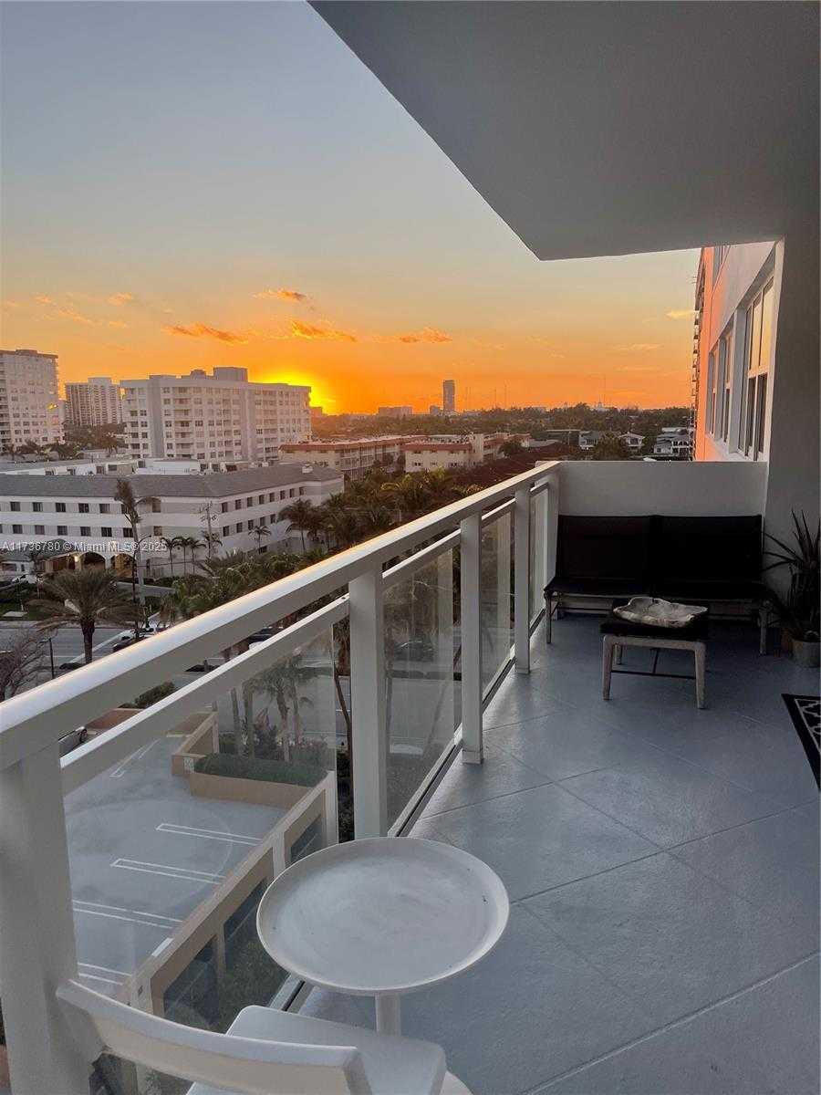 Small Image of 2030 #608, Hallandale Beach Number 10
