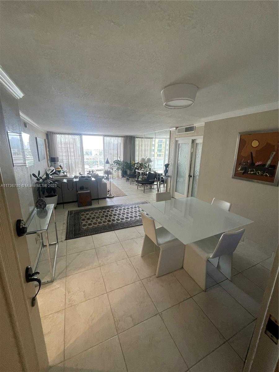 Small Image of 2030 #608, Hallandale Beach Number 17