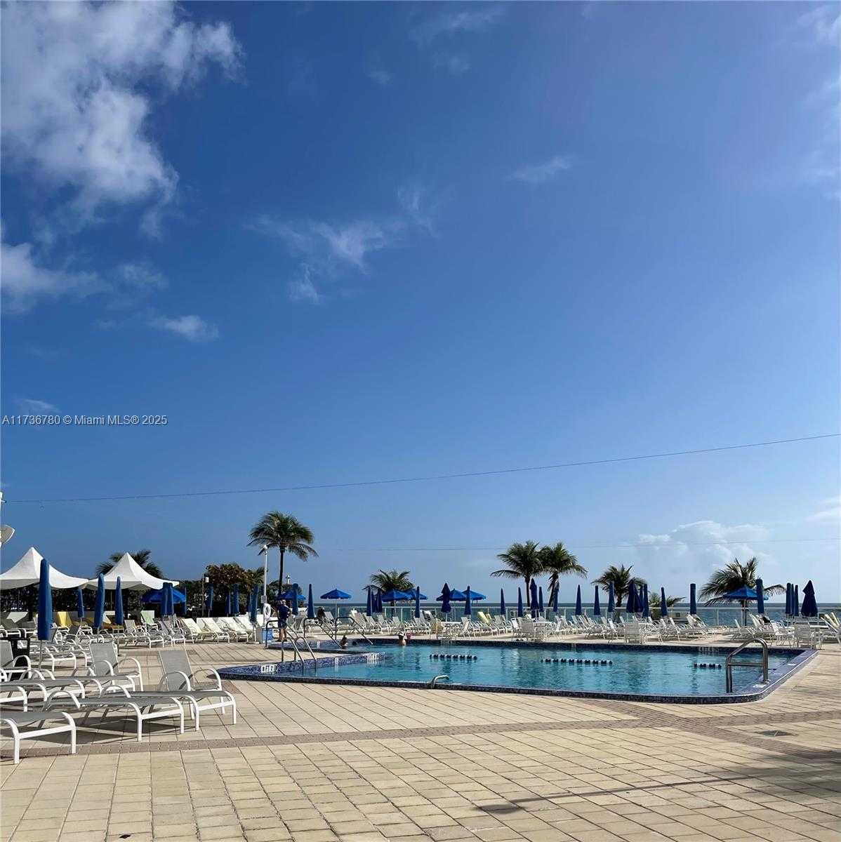 Small Image of 2030 #608, Hallandale Beach Number 4