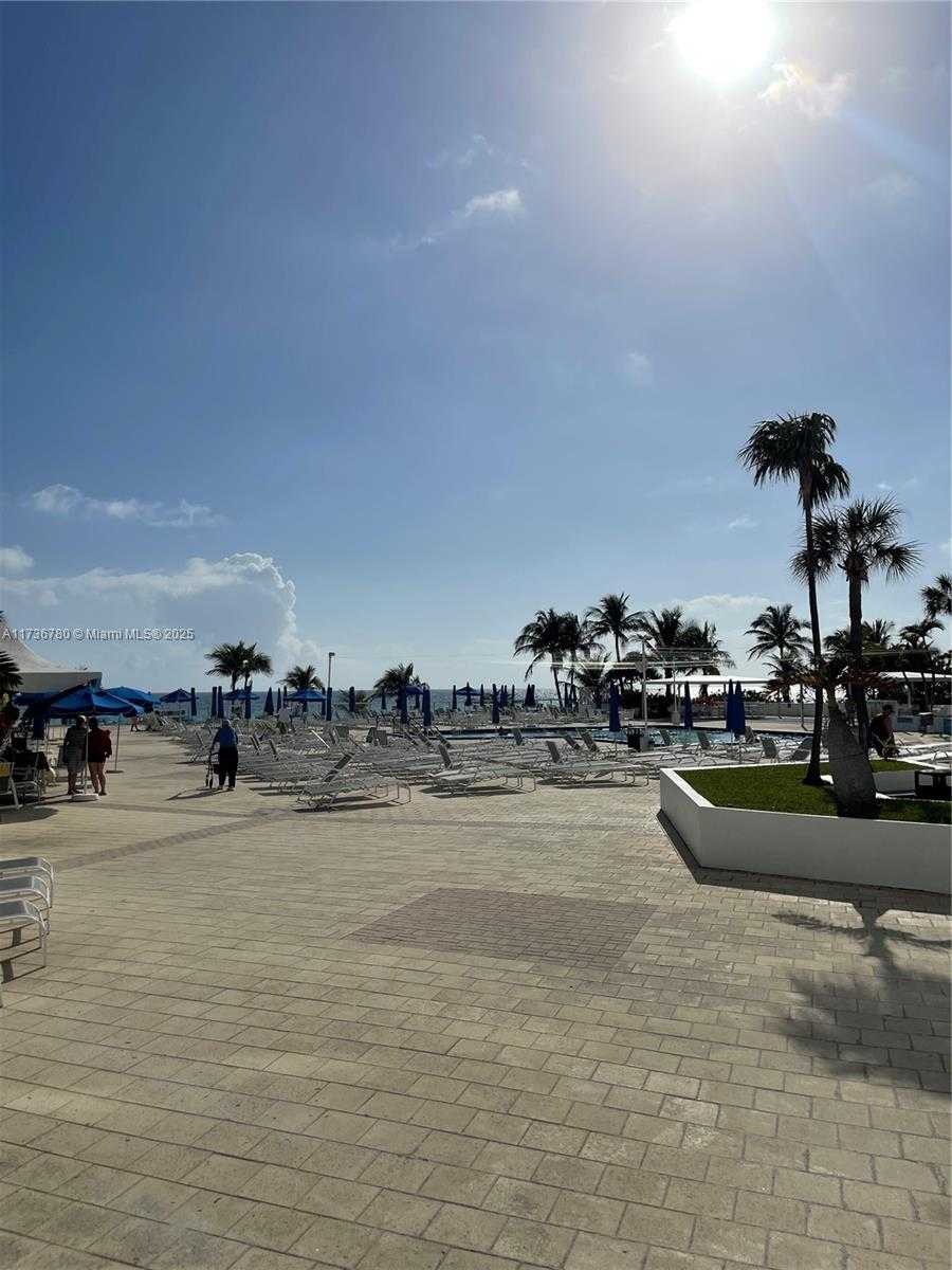 Small Image of 2030 #608, Hallandale Beach Number 5