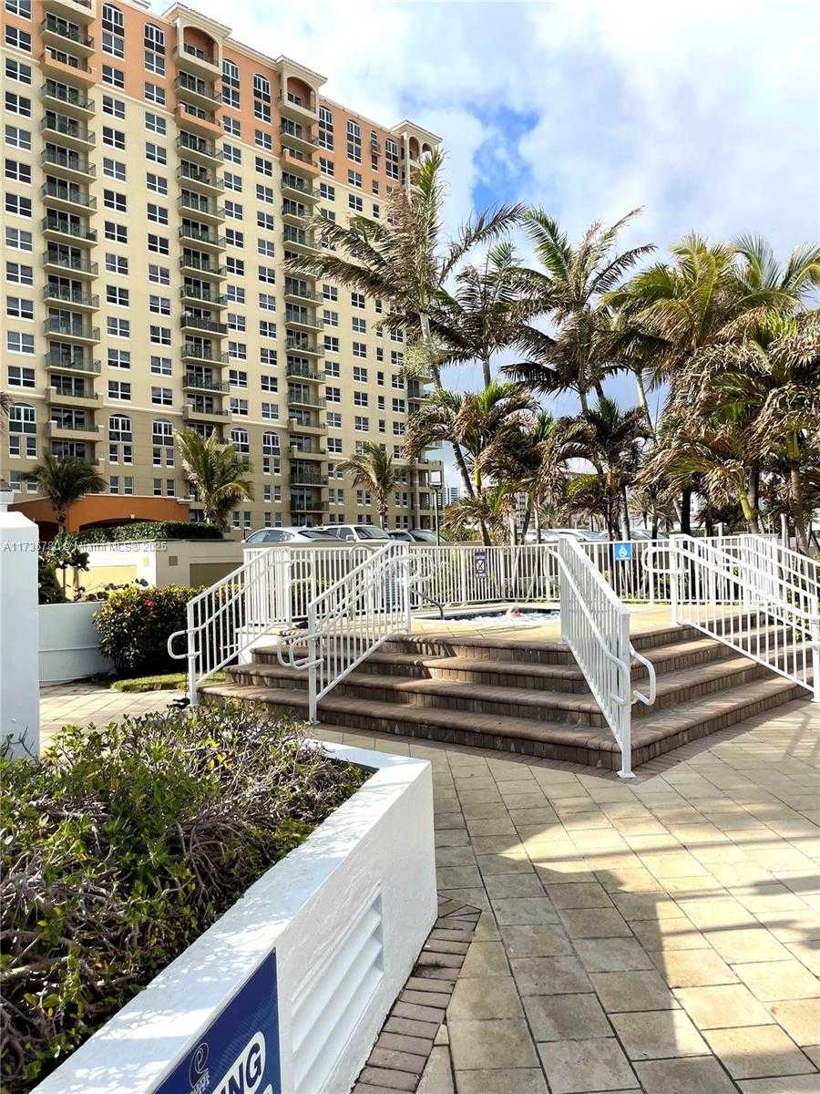 Small Image of 2030 #608, Hallandale Beach Number 6