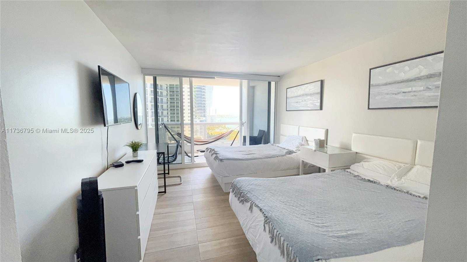 Small Image of 1717 NORTH BAYSHORE DR #A-1951, Miami Number 15