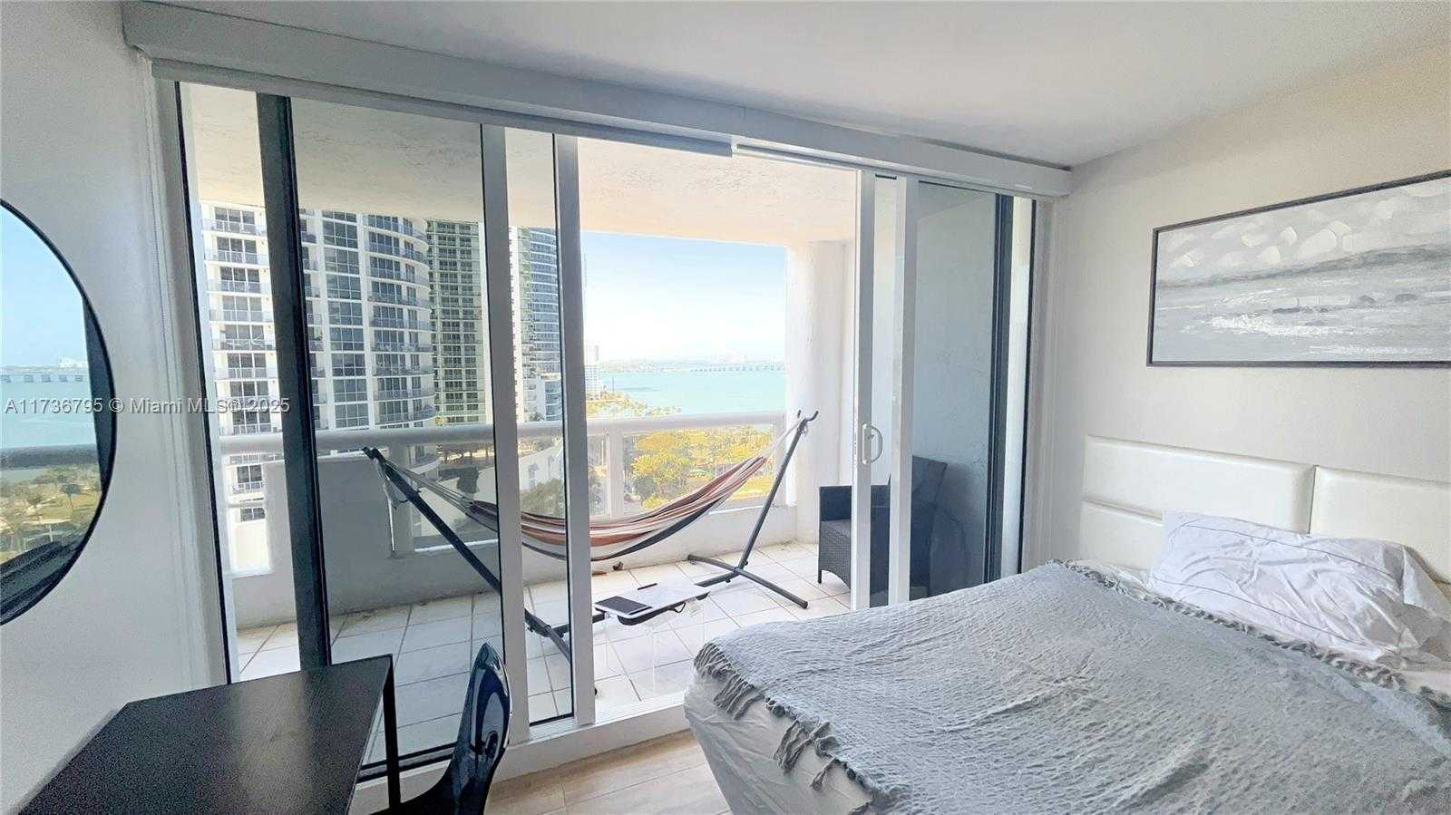 Small Image of 1717 NORTH BAYSHORE DR #A-1951, Miami Number 16