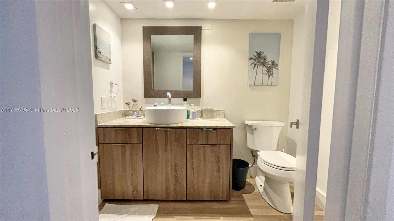 Small Image of 1717 NORTH BAYSHORE DR #A-1951, Miami Number 21