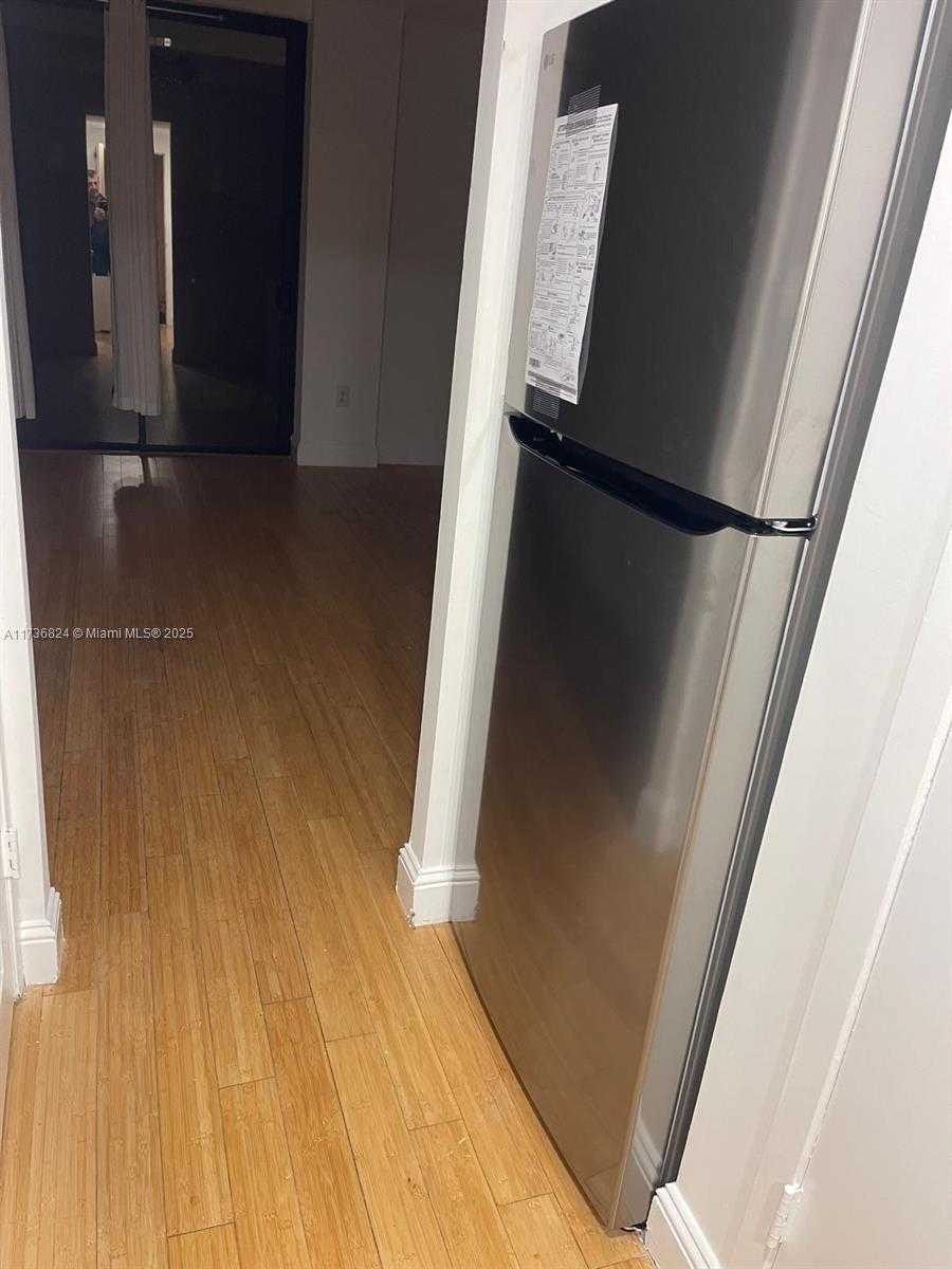 Small Image of 9800 WEST BAY HARBOR DR #412, Bay Harbor Islands Number 22