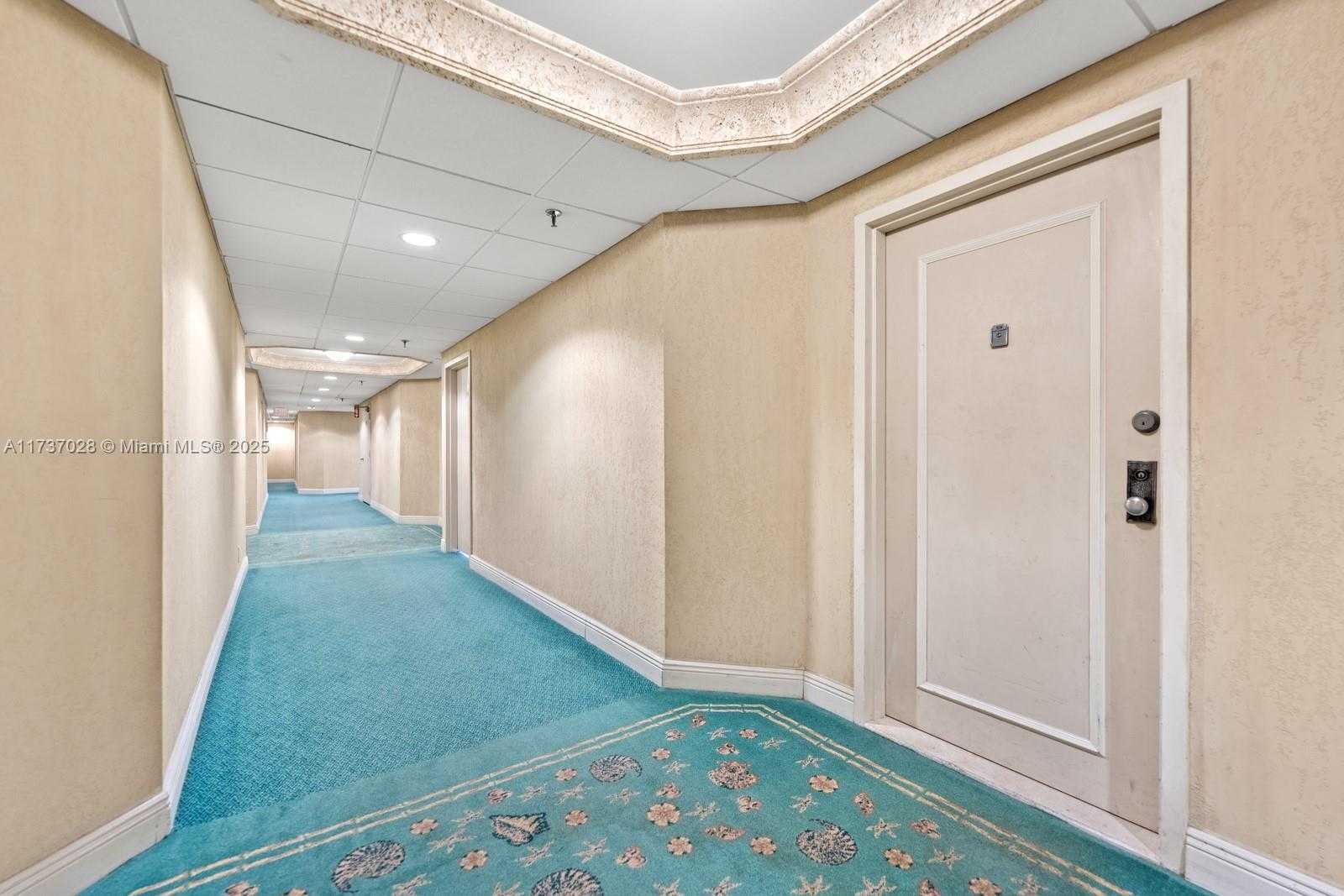 Small Image of 2625 COLLINS AVE #309, Miami Beach Number 27