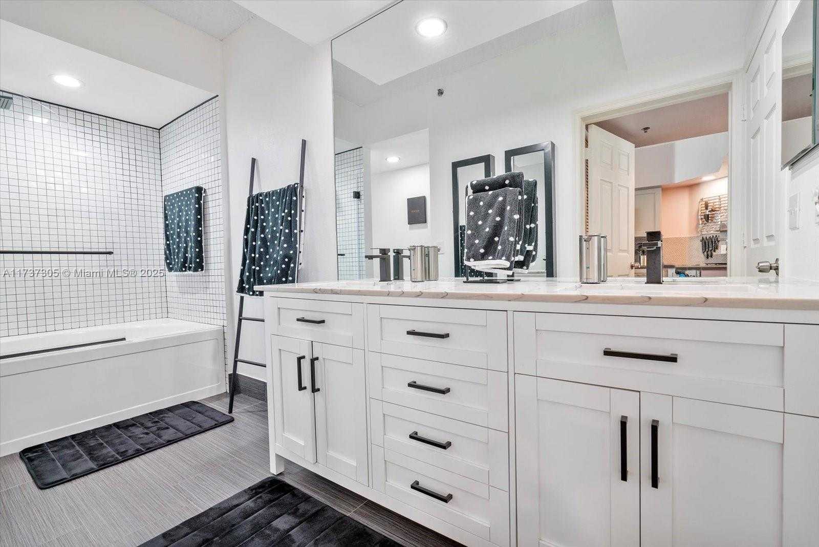 Small Image of 3175 NORTH EAST 184TH ST #3205, Aventura Number 12