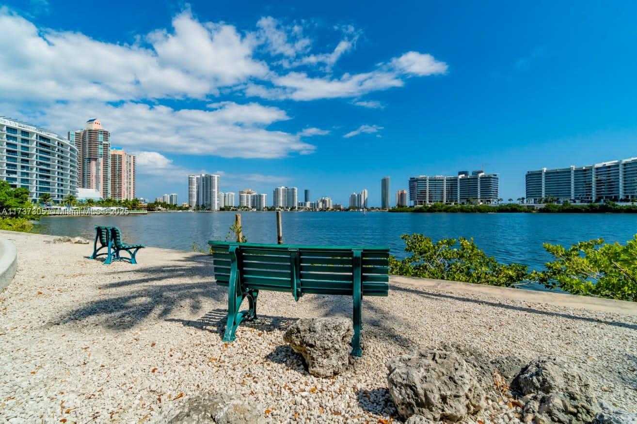 Small Image of 3175 NORTH EAST 184TH ST #3205, Aventura Number 24