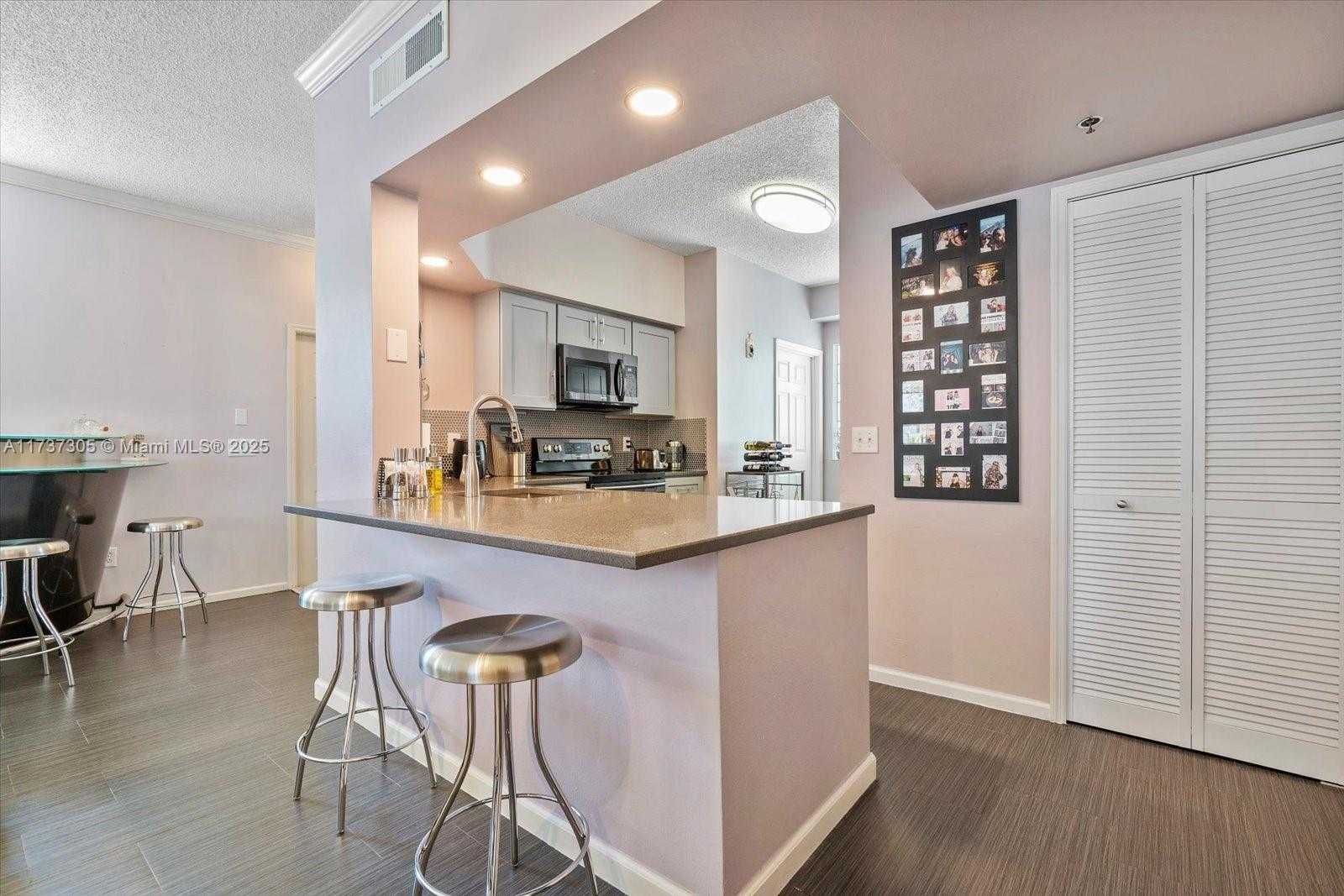 Small Image of 3175 NORTH EAST 184TH ST #3205, Aventura Number 4